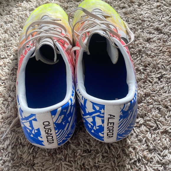 women’s cleats - Picture 3 of 6